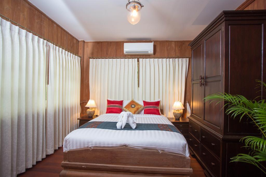 Baan Khun Nang Colonial Villa *