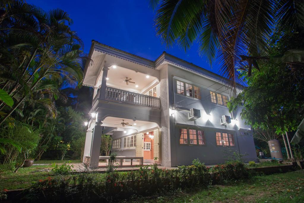 Villa Baan Khun Nang Colonial *