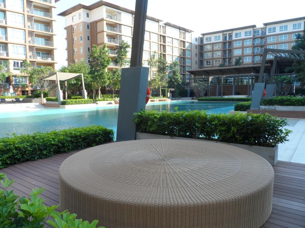 Baan Thew Lom By Woranan *
