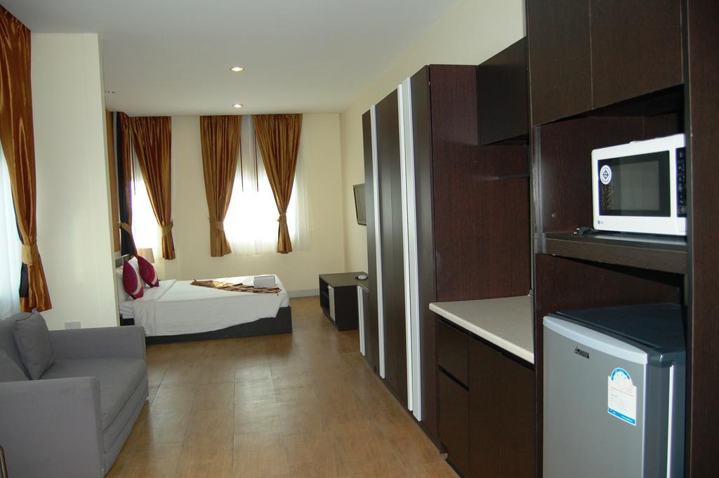 The Circle Hotel 3*
