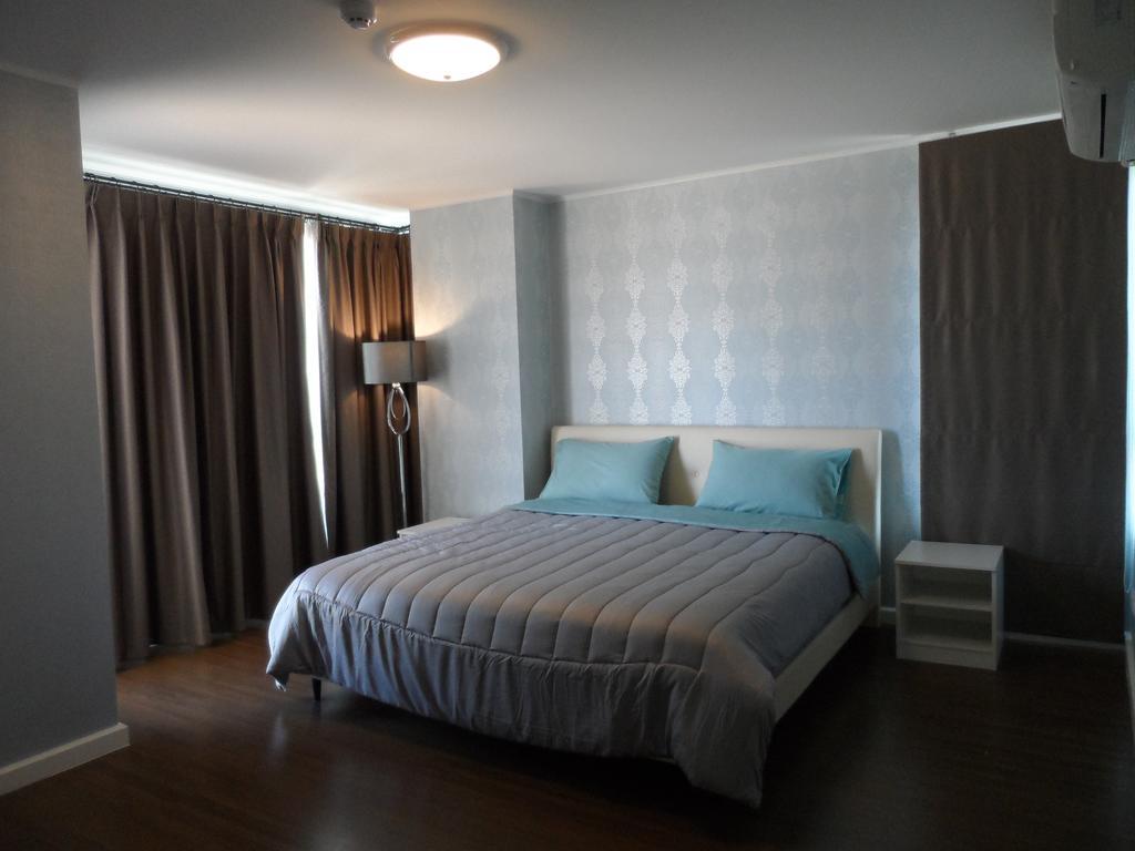 Apartment Baan Thew Lom By Woranan *