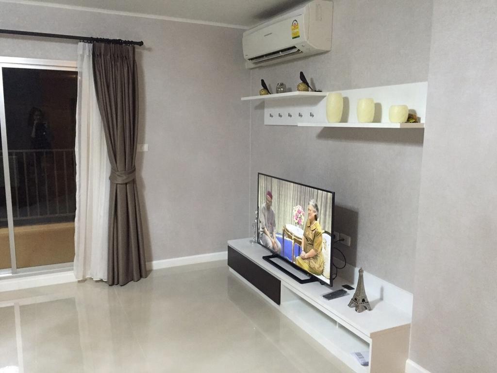 Apartment Baan Thew Lom By Woranan