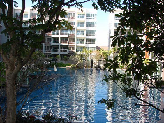 Apartment The Seacraze Hua-Hin By Montri C. Hua Hin