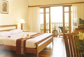 Riverhouse 3* Mae Sariang