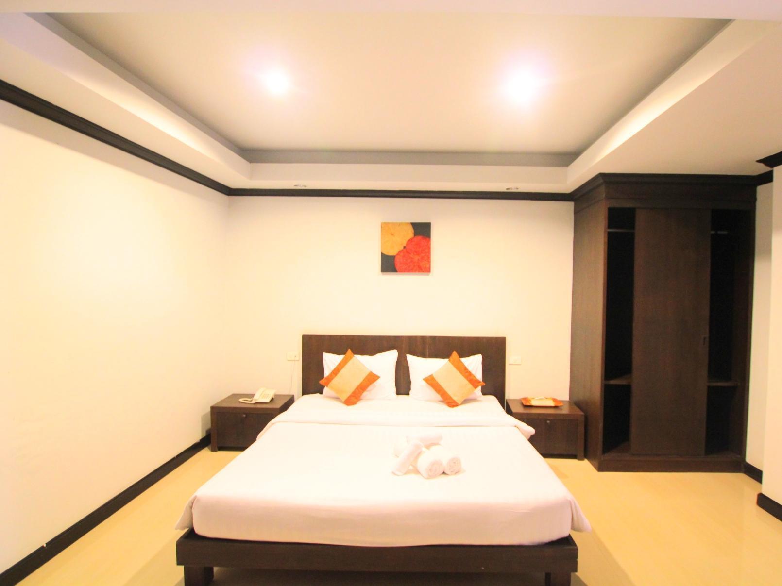 Napalai House & Guest house