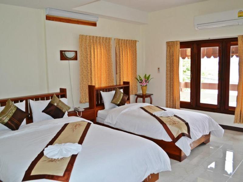 Riverfront Hotel Mukdahan