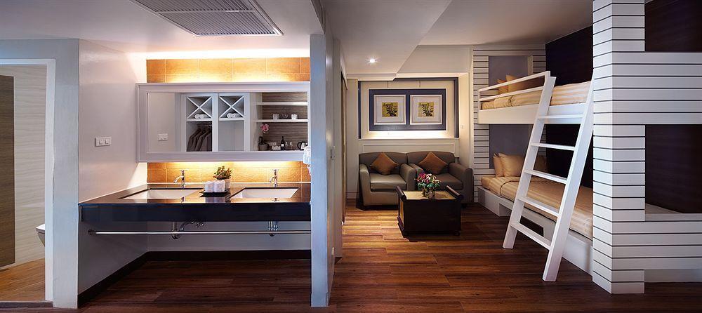 Golden Cliff House 3*