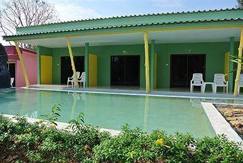 Baanraisooksangchan Resort Kaeng Krachan