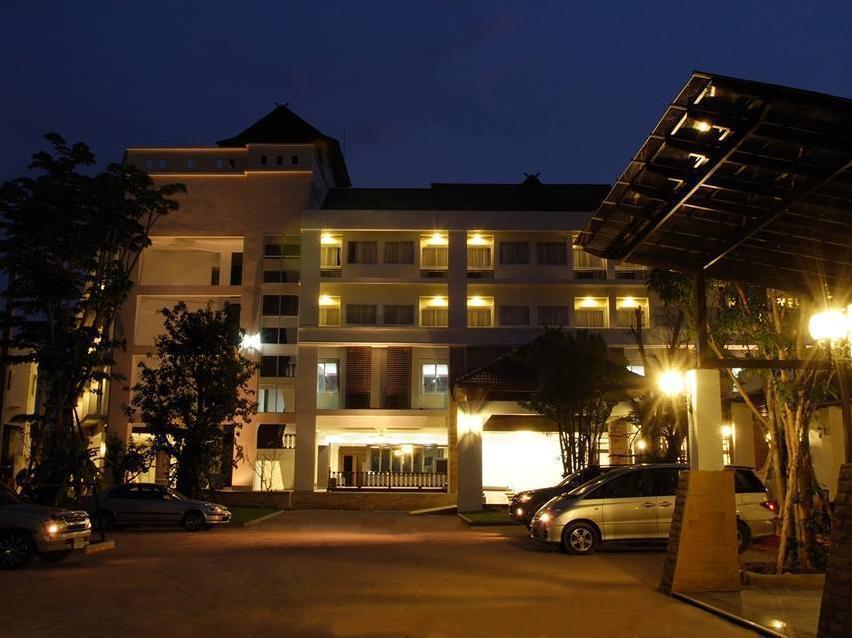 Hotel Nana Buri Chumphon