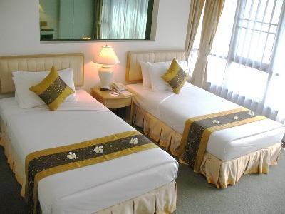 Royal Gems Golf Resort 3*