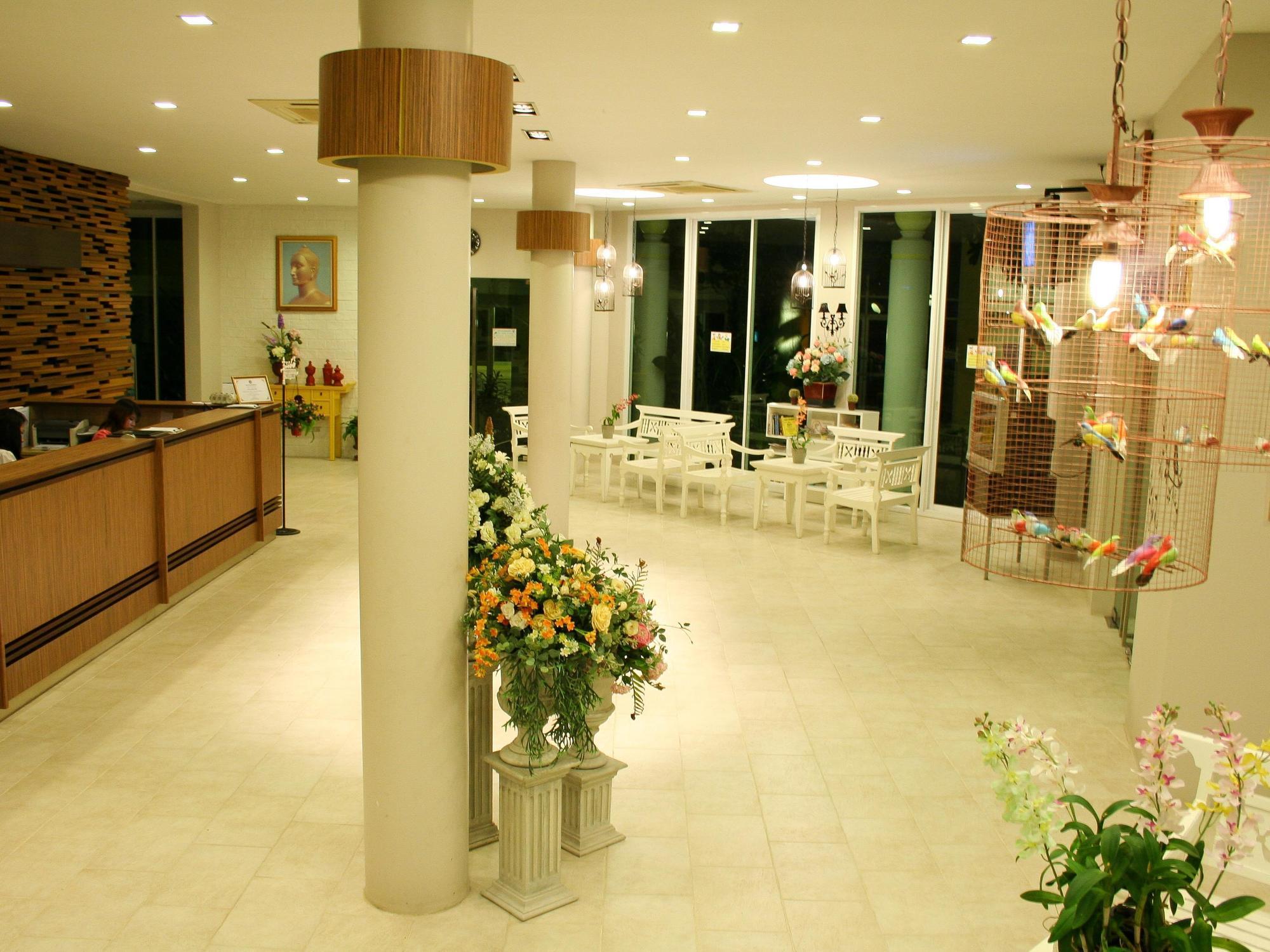 Caza V1 Serviced Hotel 3*