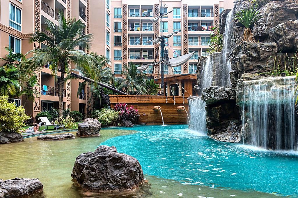 Atlantis Jomtien Apartamento *