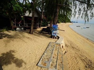 Hut Sun Hotel 3*