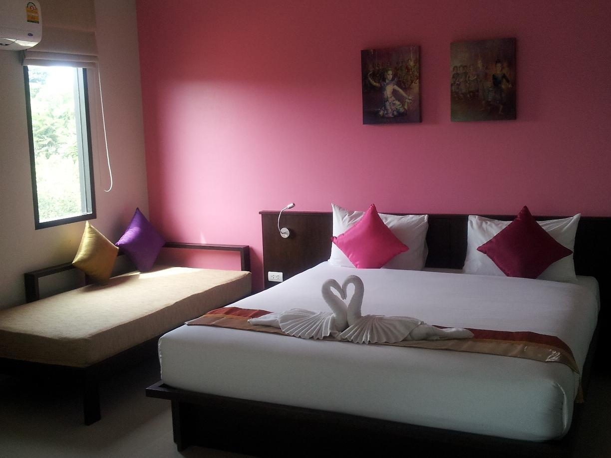 Leisure Place Phuket Hotel 3*