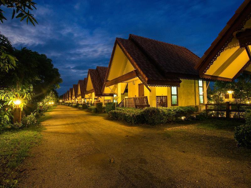 Suan Luang Garden View 3*