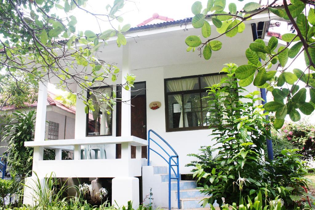 Lay Trang Sikao