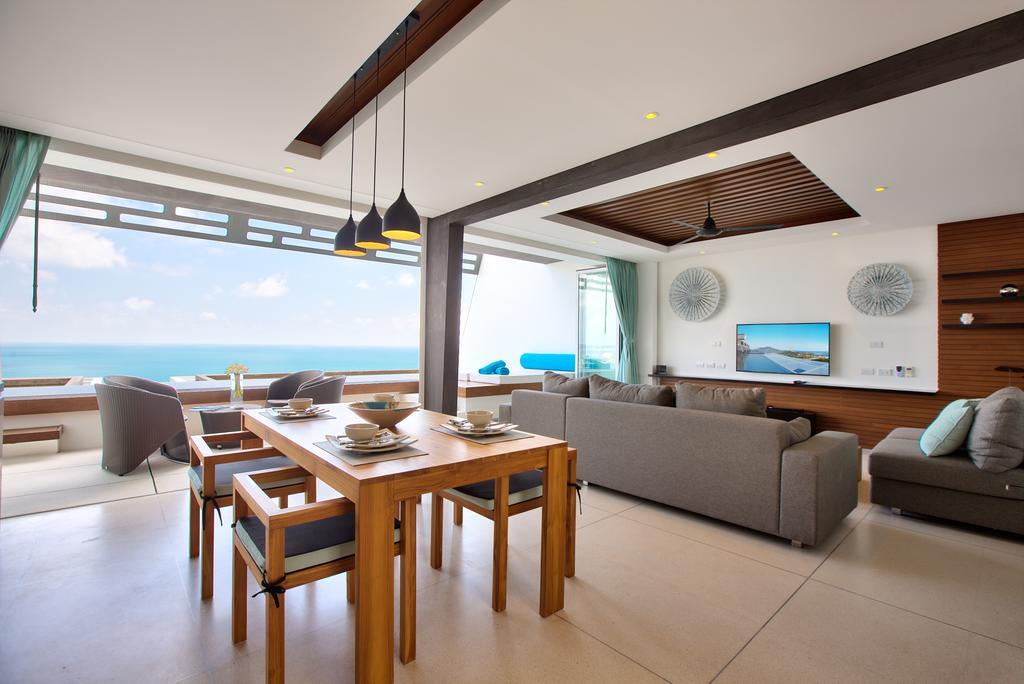 Villa Aqua Samui Villa's