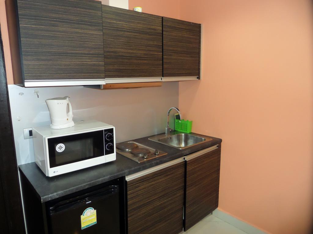 Apartment Park Lane Condominium *