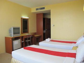 Gardens Hotel 3*