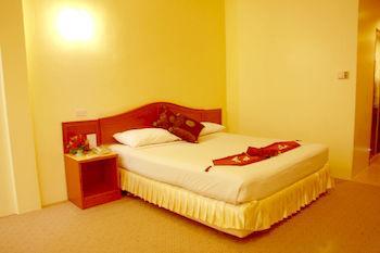 Gardens Hotel Chumphon