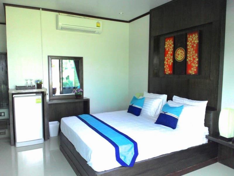 Kathalee & 3* Koh Lipe
