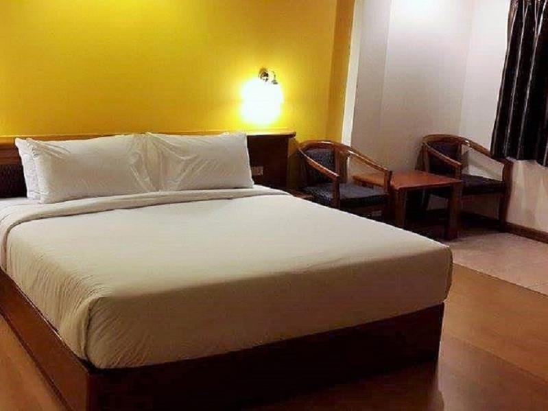 Sea Falcon Hotel