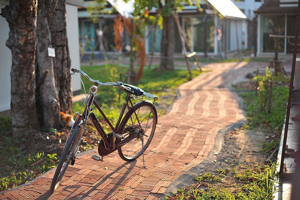 Hotel Buri Tara &