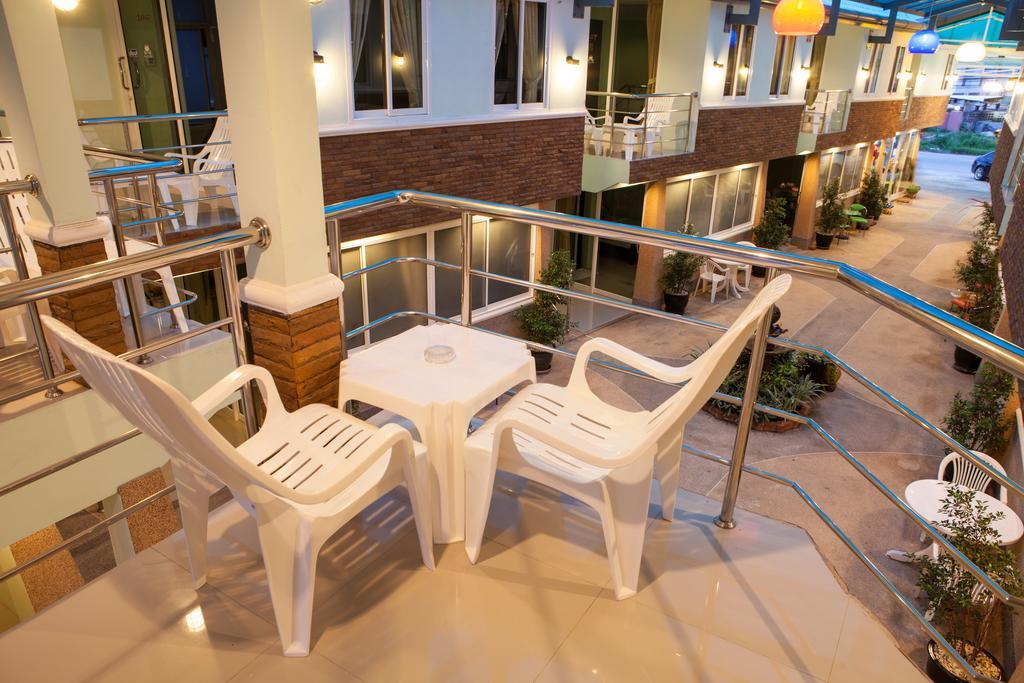 Guest house Fahsai Bay