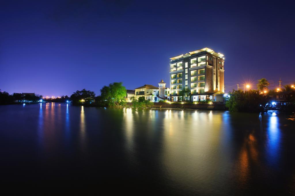 Coco View Hotel 4*