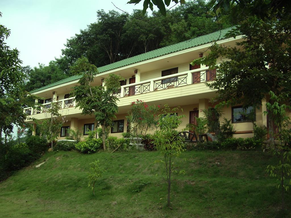 ฺbaan Ing Khao Resort 2*