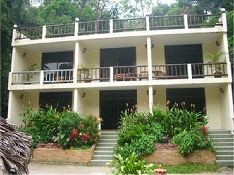 Rattana's 3*