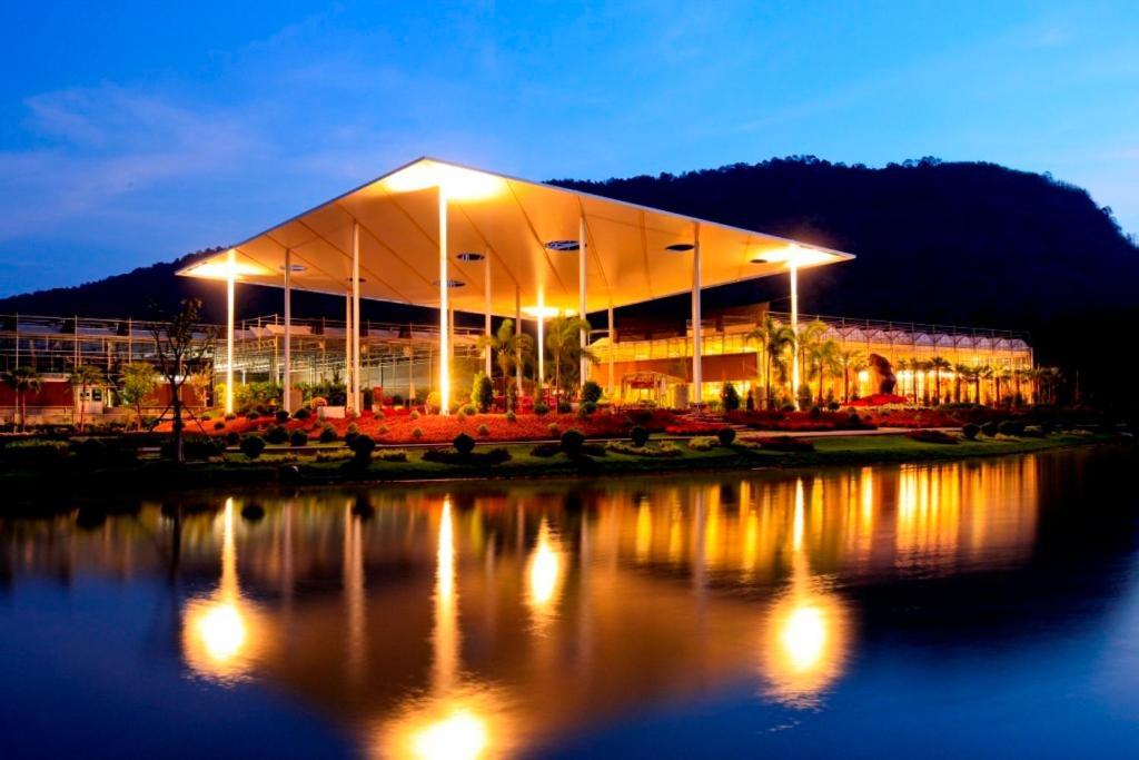 Resort Dasada, The Flower Es'senses Noen Hom