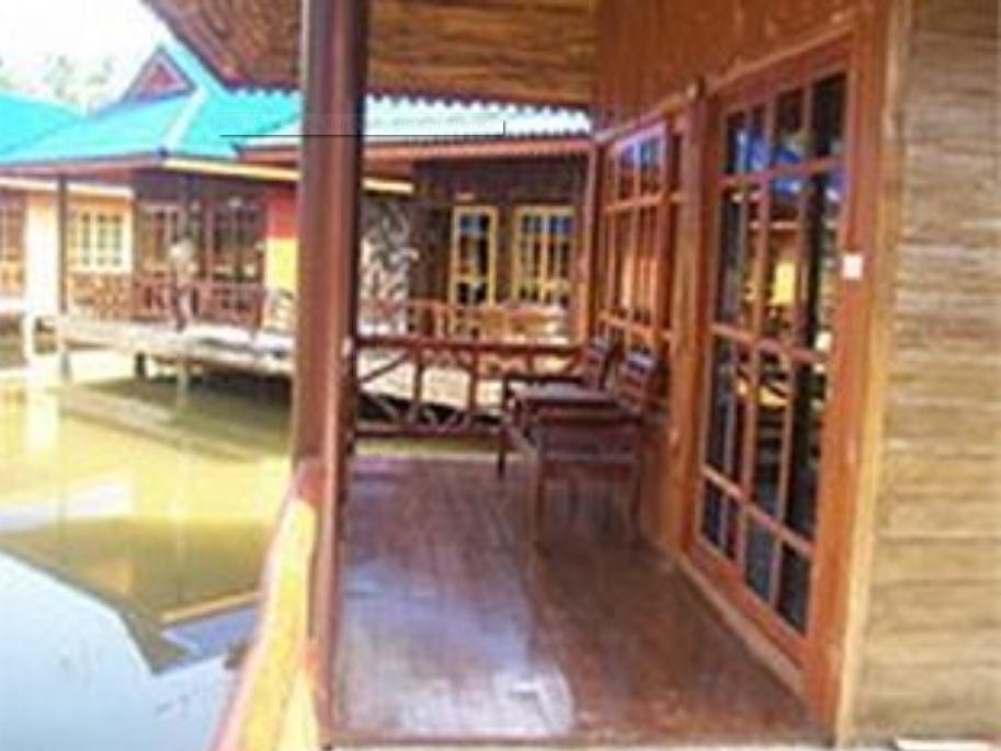 Oyo 75336 Blue & Hotel Koh Chang