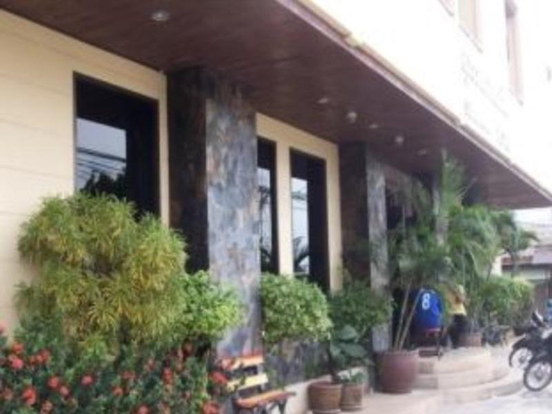 Oyo 747 Suwanna Hotel 3*