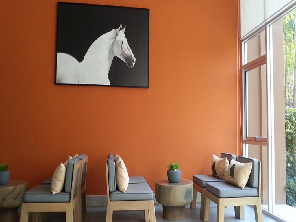 Baan Thew Lom Condo