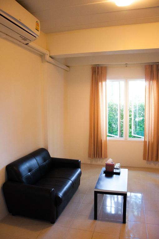 Hotel Pova And Boutiques Bang Saen