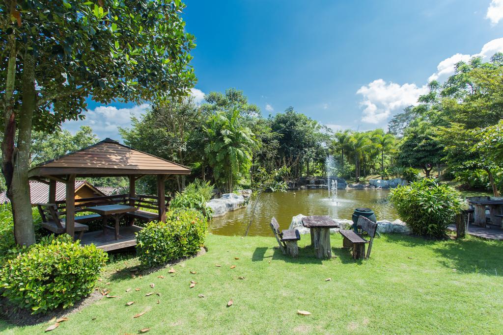 Starwell Garden Hotel 3*