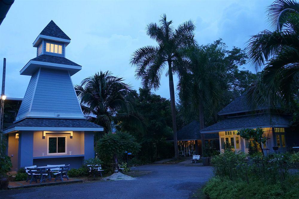 Resort A Little 3*