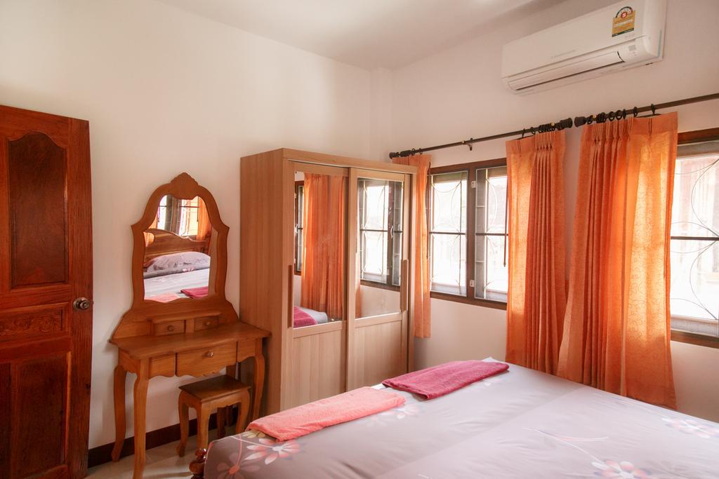 Villa Boonyarat House