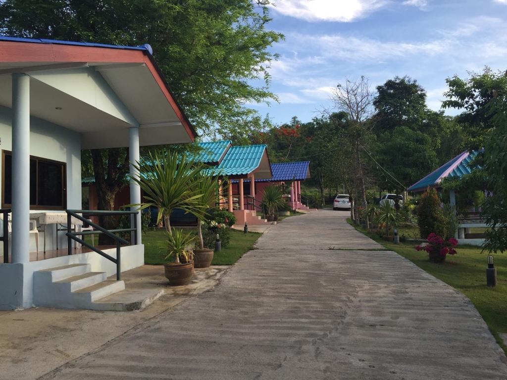 Resort Nimmano At Suanphueang