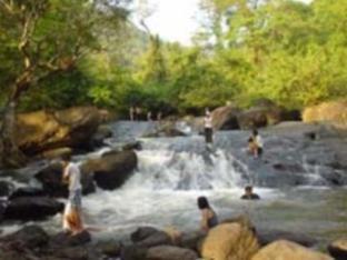 Bhuthara Resort 2*