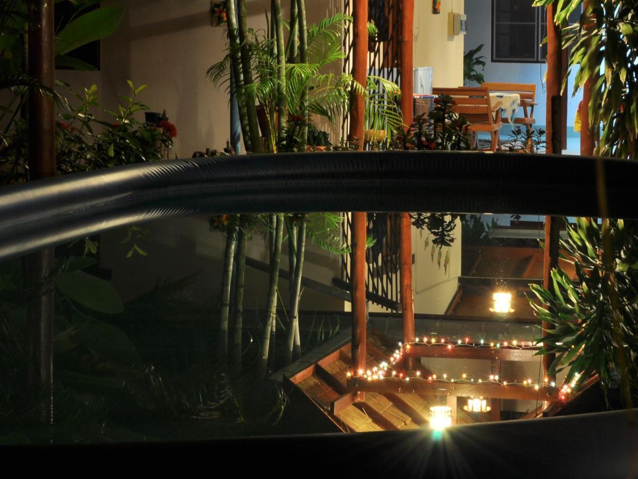 Inn Paradise