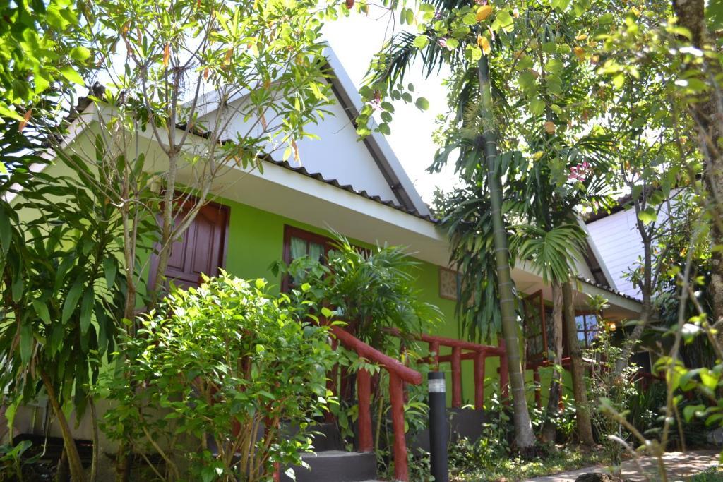 Khaolak C-Nior Bungalow *