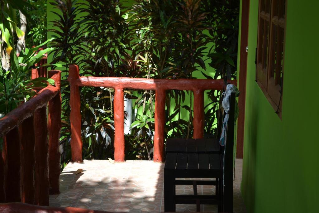 Khaolak C-Nior Bungalow * Khao Lak