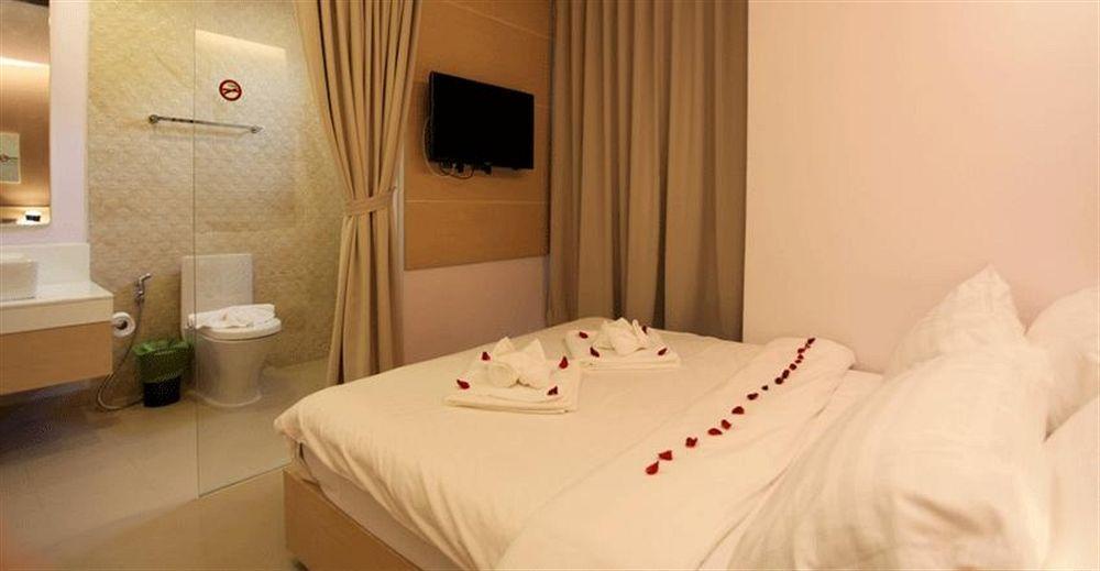 Hotel My Too 3*