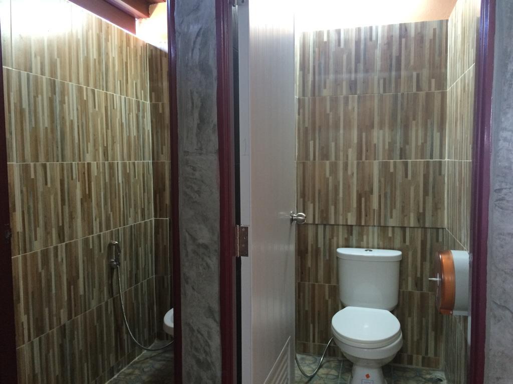 Phangan Barsay Hostel