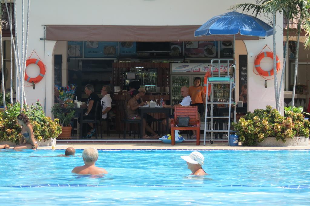 Apartment View Talay 1b Serviced Pattaya