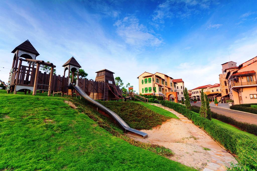 Toscana Town Square Suites Hotel 4*