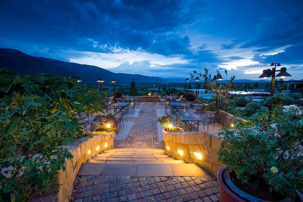Toscana Town Square Suites Hotel 4*