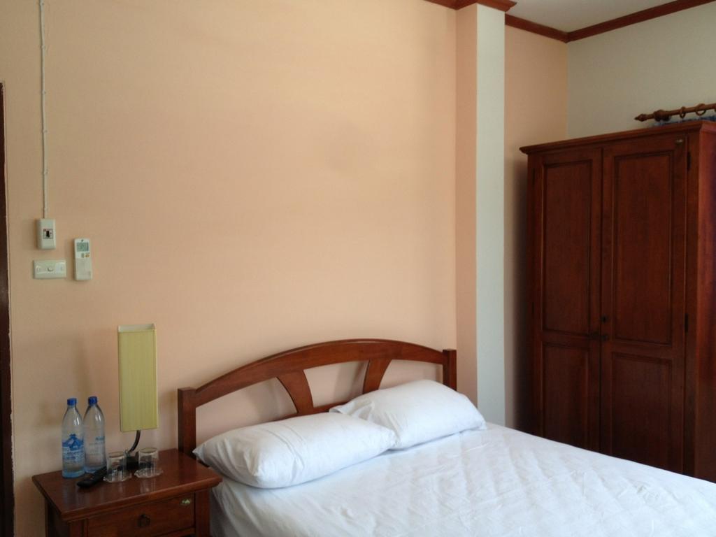 Guest house Baan 3*